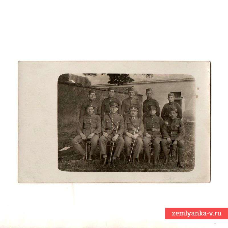 Фото чехословацких офицеров с саблями