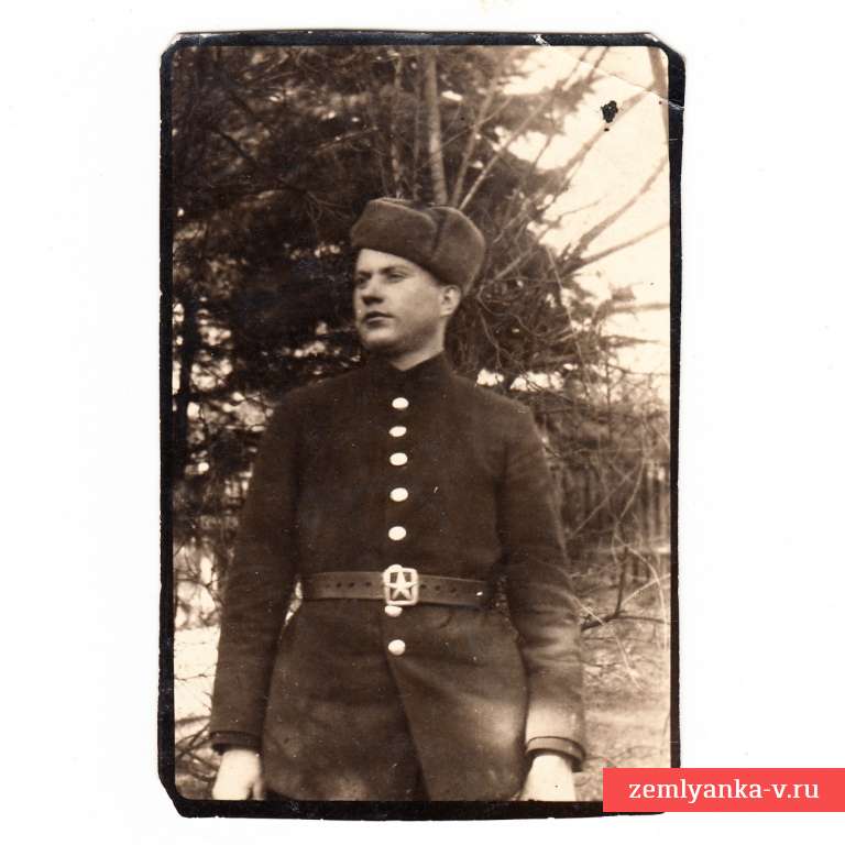 Фото солдата РККА с необычным ремнем