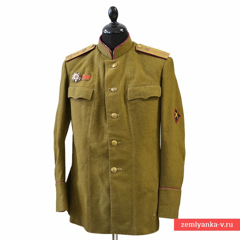 Китель старшего лейтенанта ИПТА стрелкового полка образца 1943 года