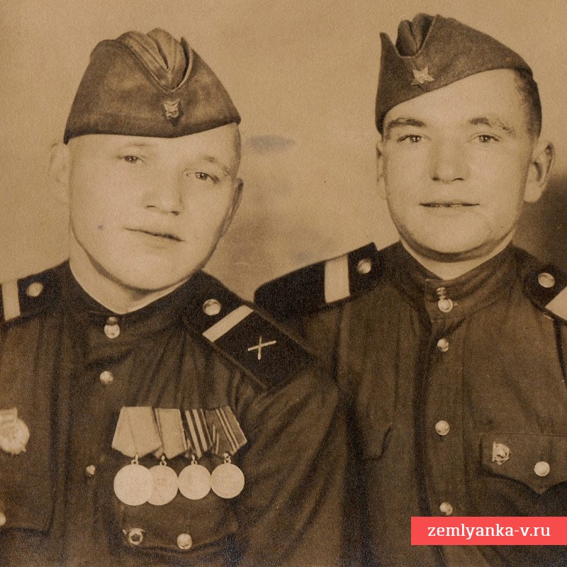 Фото рядового пехоты РККА в буденовке, 1934 г.