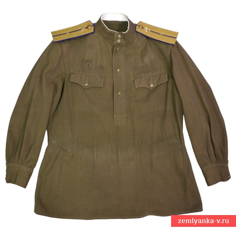 Гимнастерка младшего лейтенанта кавалерии РККА образца 1945 года