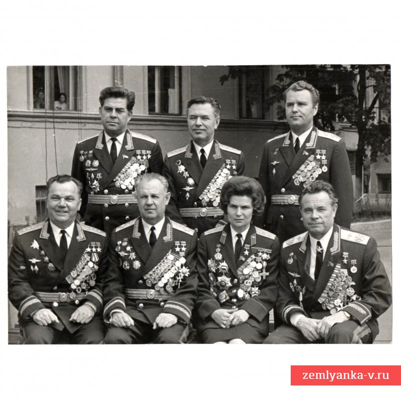 Групповое фото летчиков и космонавтов - героев Советского союза