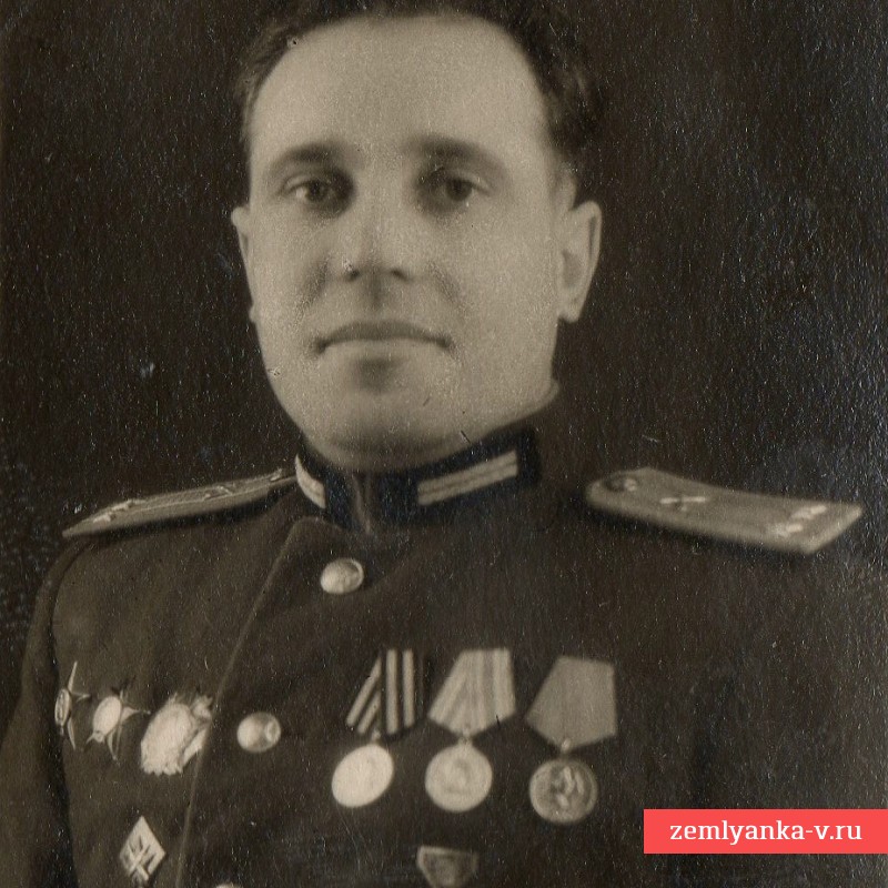 Фото подполковника артиллерии РККА с боевыми наградами