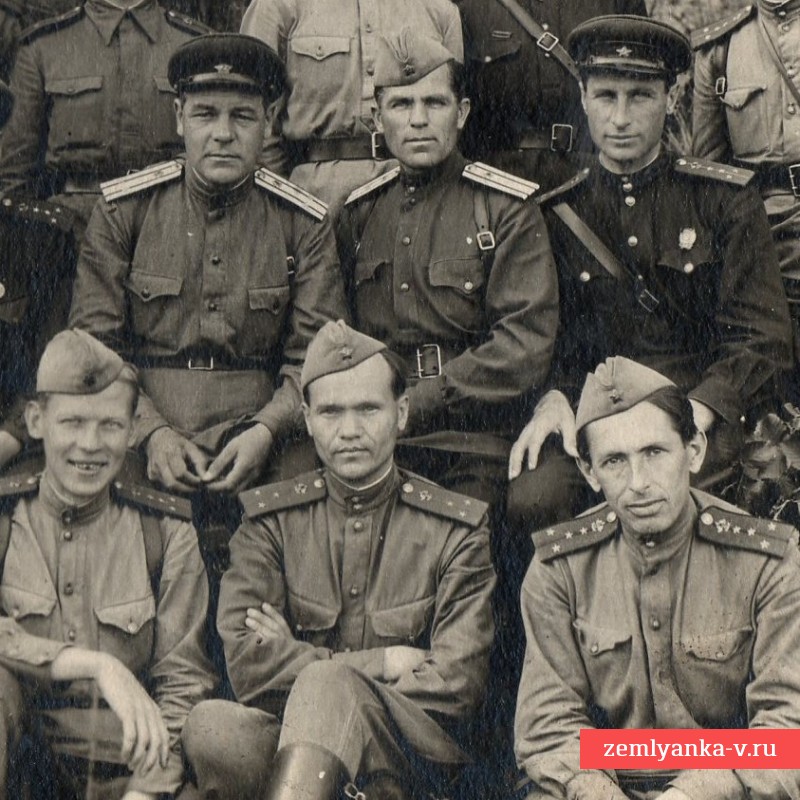 Колоритное фото военнослужащих ВОСО или ж/д войск, 1943 г. (?)