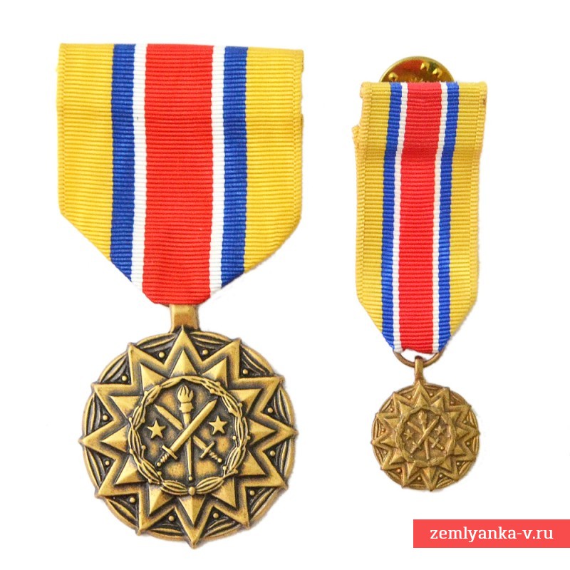 Медаль Армии США за достижения в Национальной гвардии, с миниатюрой